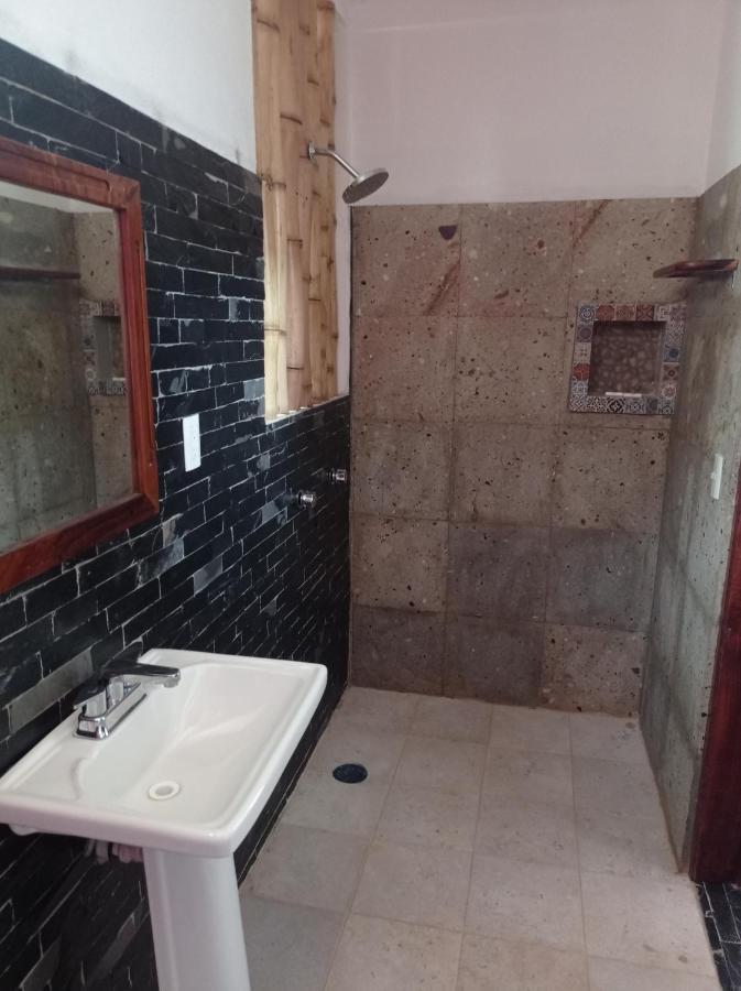 Bungalows Y Cabanas, Las Barracas De La Barra Malucano 外观 照片