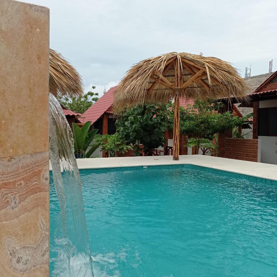 Bungalows Y Cabanas, Las Barracas De La Barra Malucano 外观 照片