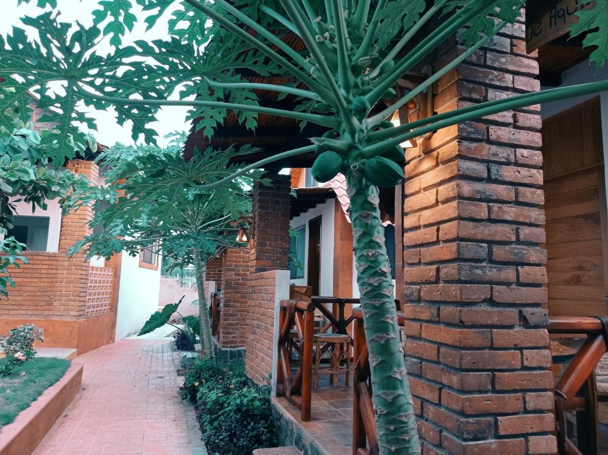 Bungalows Y Cabanas, Las Barracas De La Barra Malucano 外观 照片