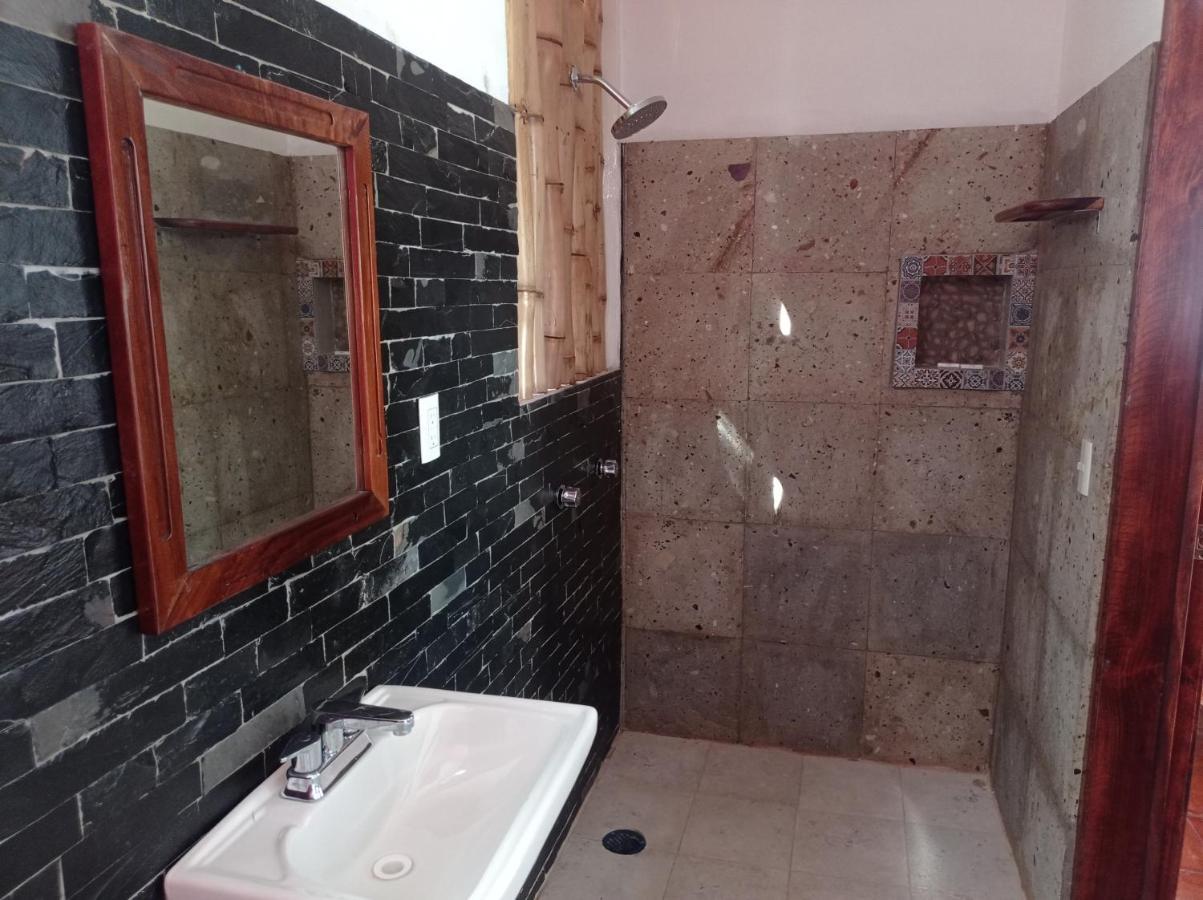 Bungalows Y Cabanas, Las Barracas De La Barra Malucano 外观 照片